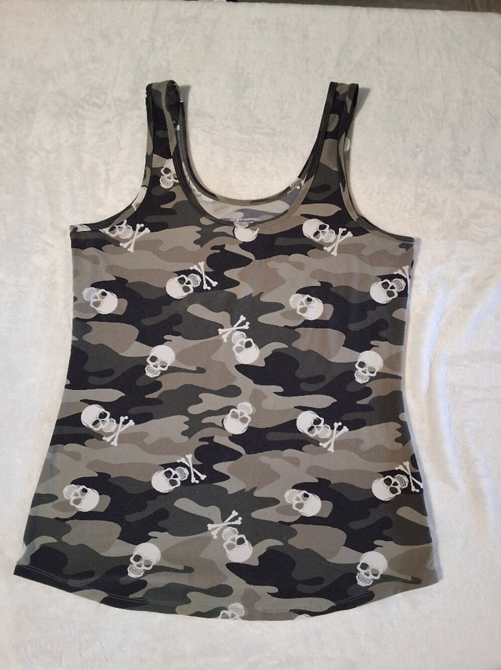 No Boundaries Olive and Black Camo Tee With Skulls